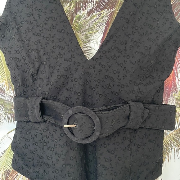 ❌SOLD ❌JONATHAN SIMKHAI
Seaton Lace Up One-Piece Swimsuit - Picture 9 of 11